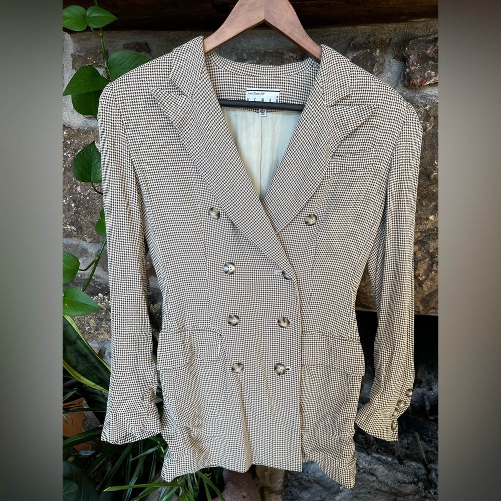 Ann Tjian for KENAR Woman’s vintage houndstooth blazer